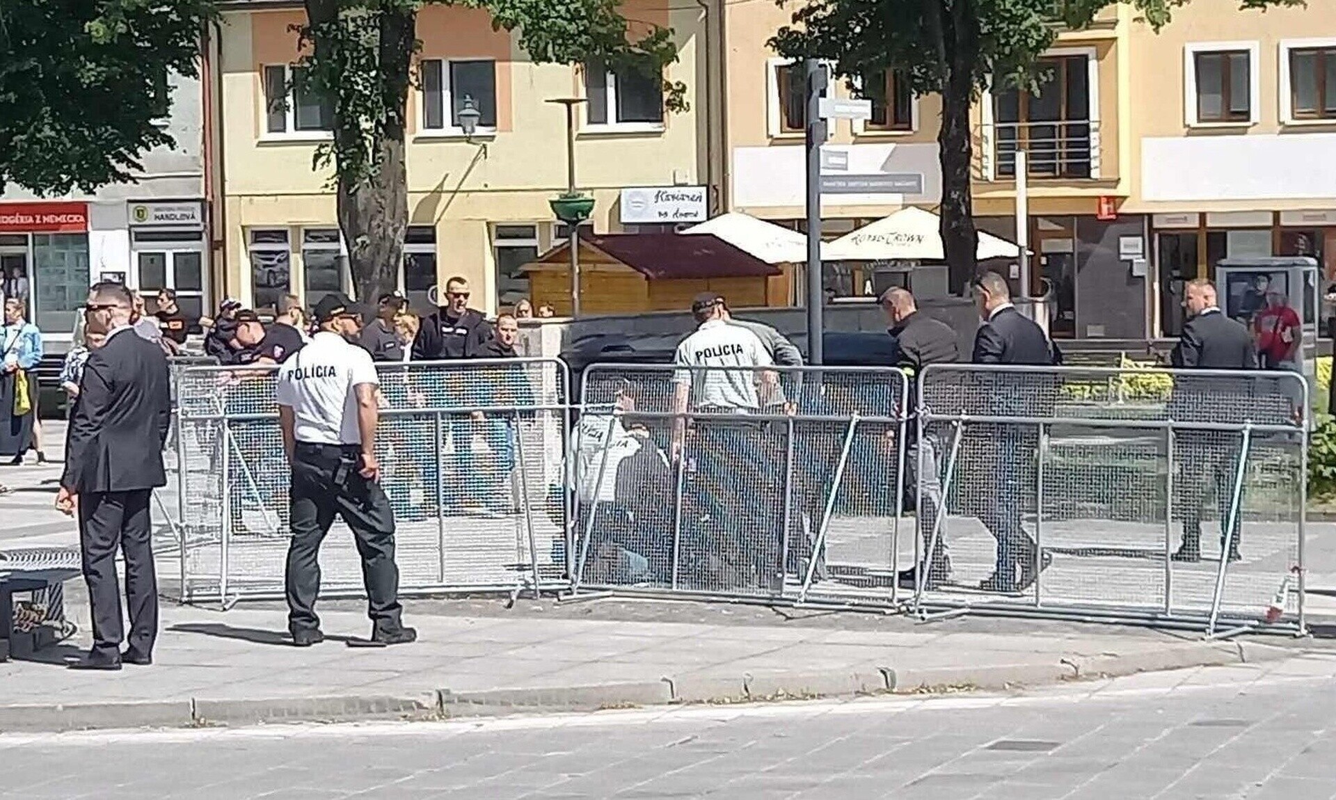 Σλοβακία: Στο δικαστήριο ο δράστης της απόπειρας δολοφονίας κατά του Ρόμπερτ Φίτσο