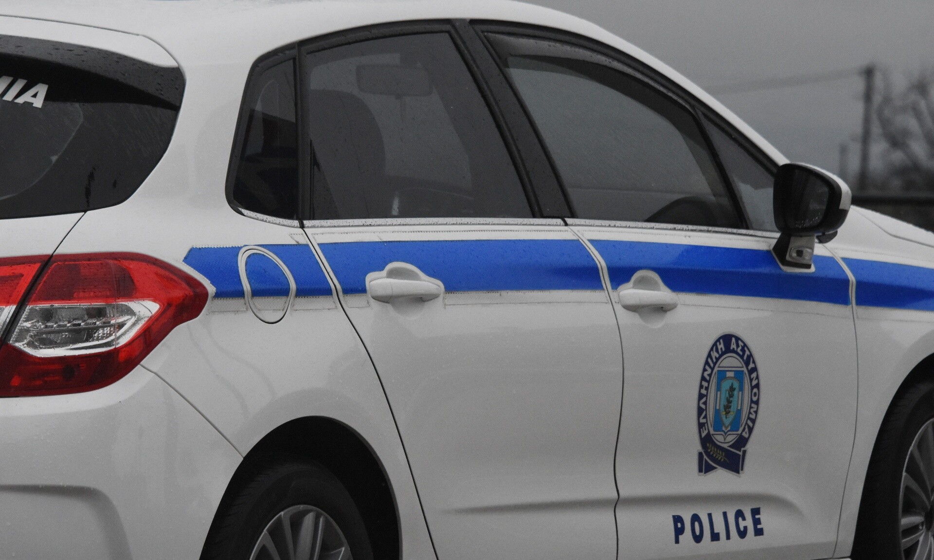 Θεσσαλονίκη: 5 συλλήψεις για ναρκωτικά και φωτοβολίδες σε ποδοσφαιρικό αγώνα