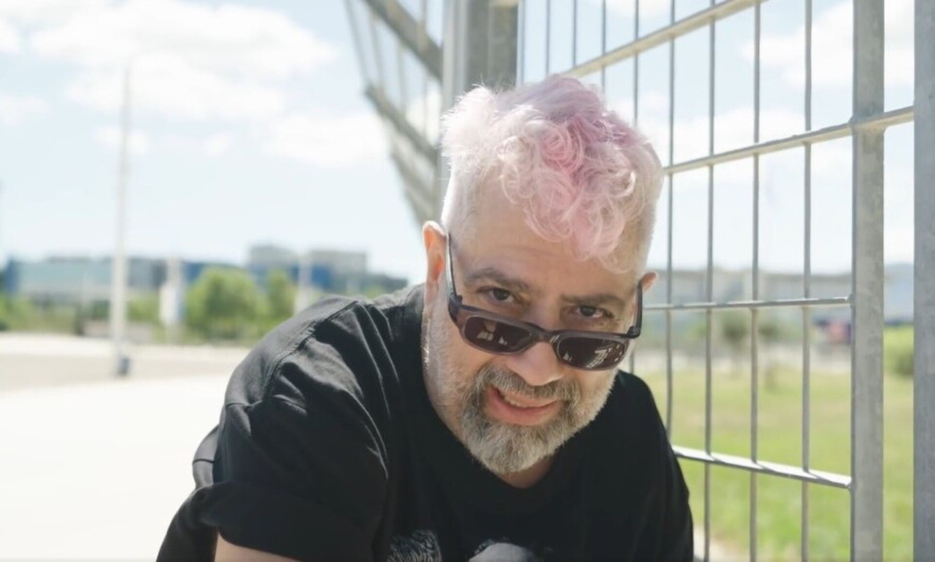 Rammstein – Επικό βίντεο με τον «Χλαπάτσα»: «Θα σας δείξω εγώ, θα δείτε τι θα πάθετε»