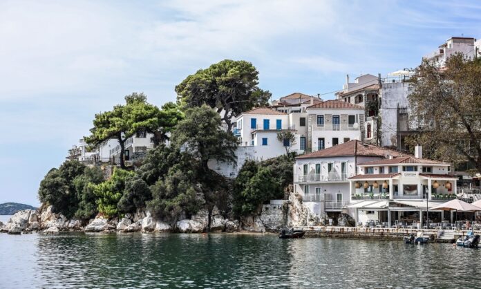 1550735-skiathos.jpg