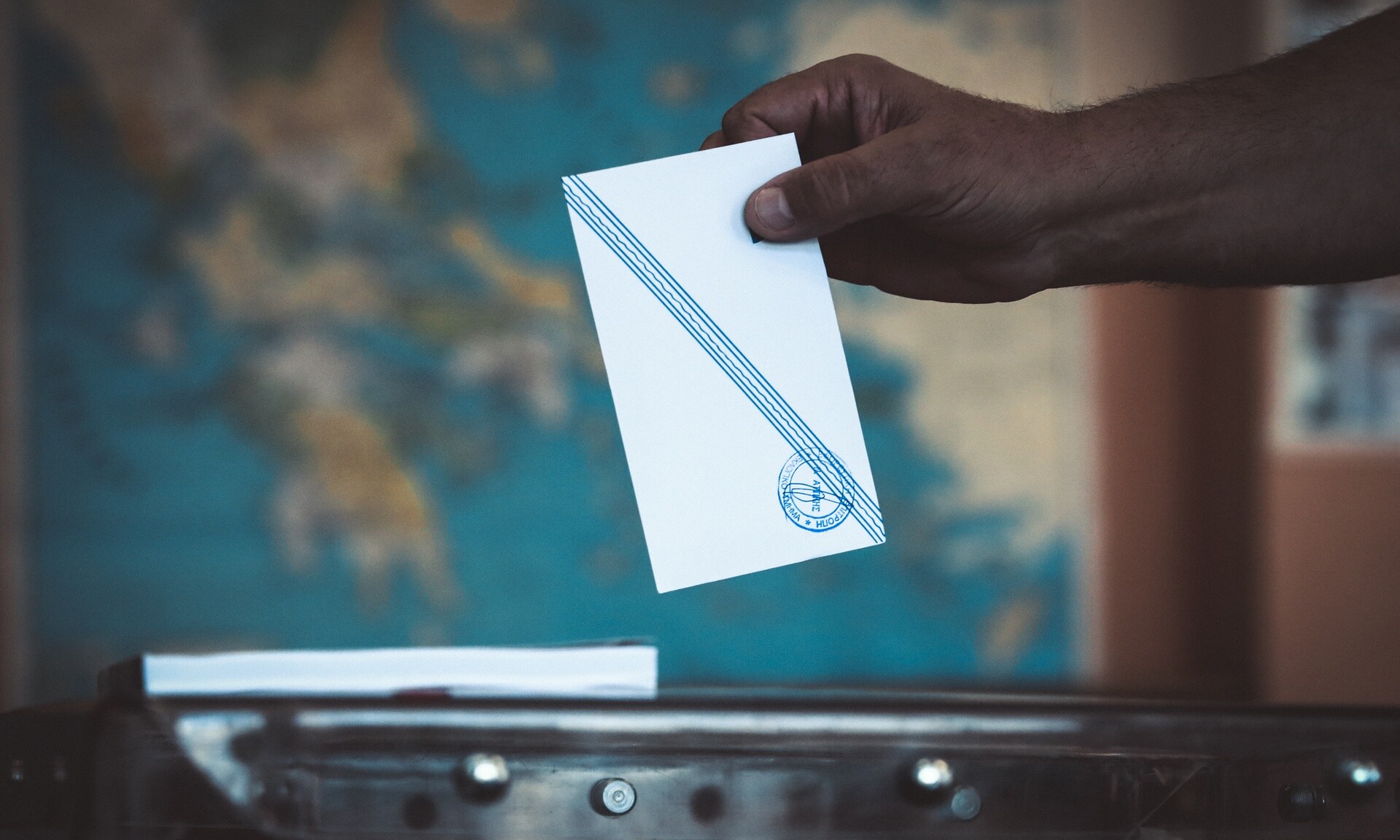 Δημοσκόπηση Opinion Poll: Υπερδιπλάσιο ποσοστό για τη ΝΔ από τον δεύτερο ΣΥΡΙΖΑ