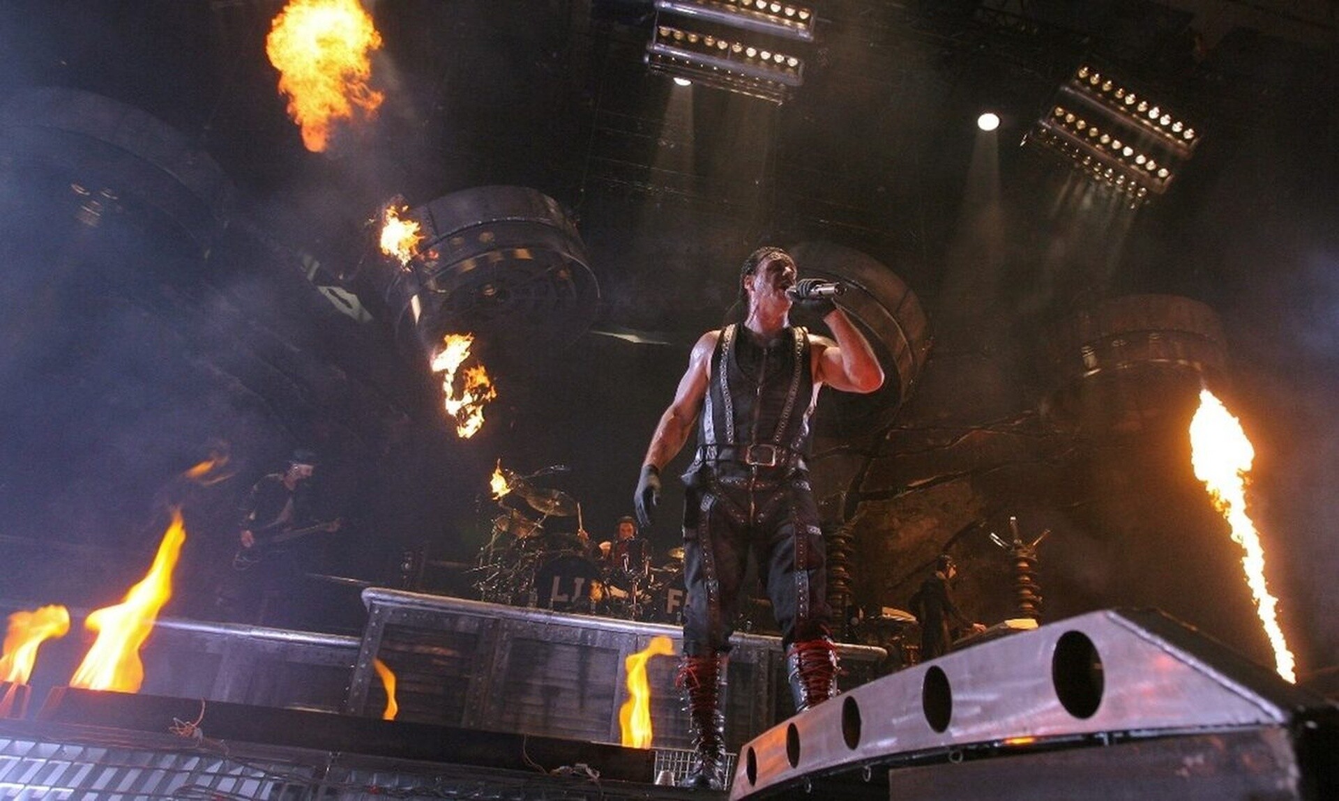 Rammstein: Τι ώρα θα βγουν στη σκηνή του ΟΑΚΑ – Πληροφορίες για τους κατόχους εισιτηρίων