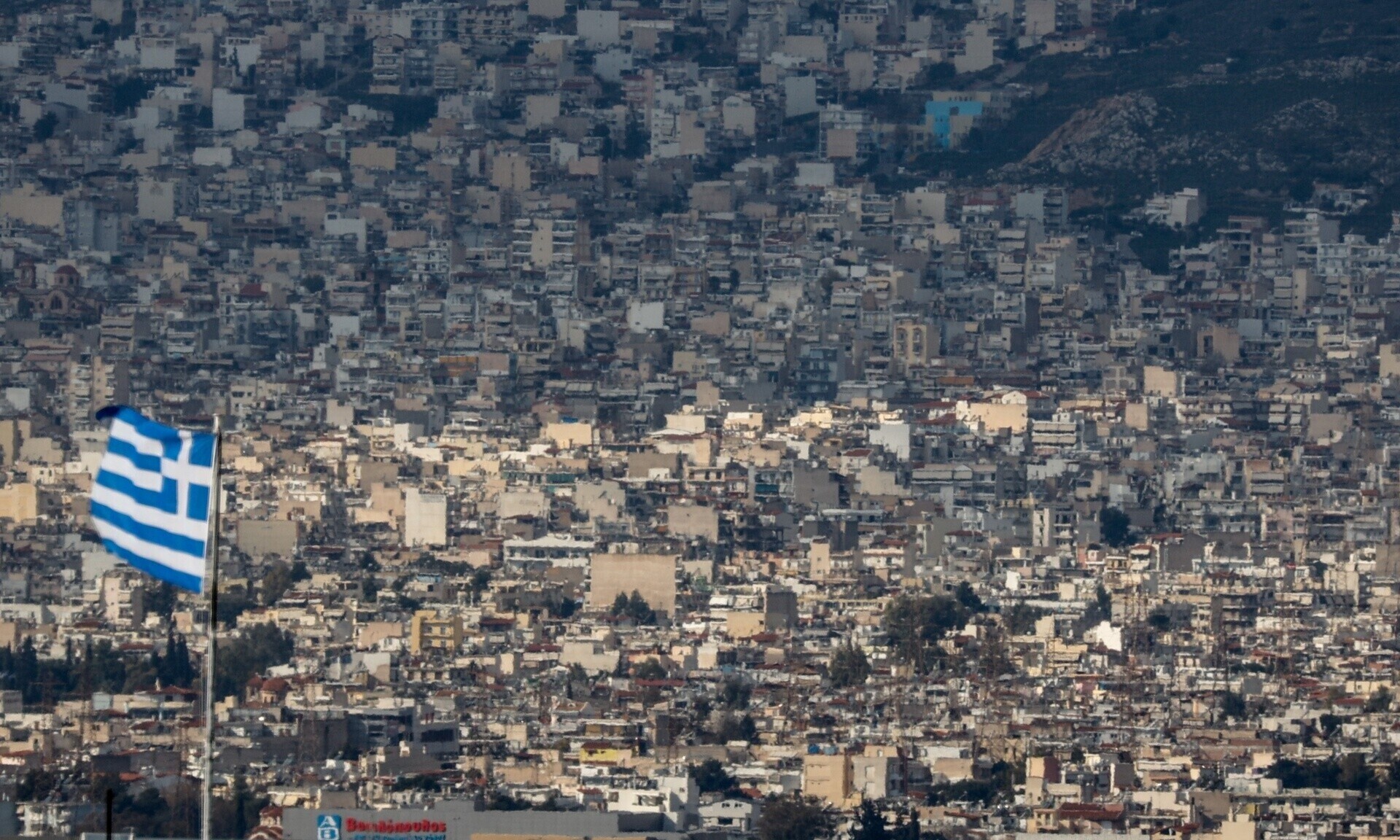 Φορολογικές δηλώσεις: Πώς θα μειώσετε τα τεκμήρια διαβίωσης κατοικιών – Πίνακες και παραδείγματα