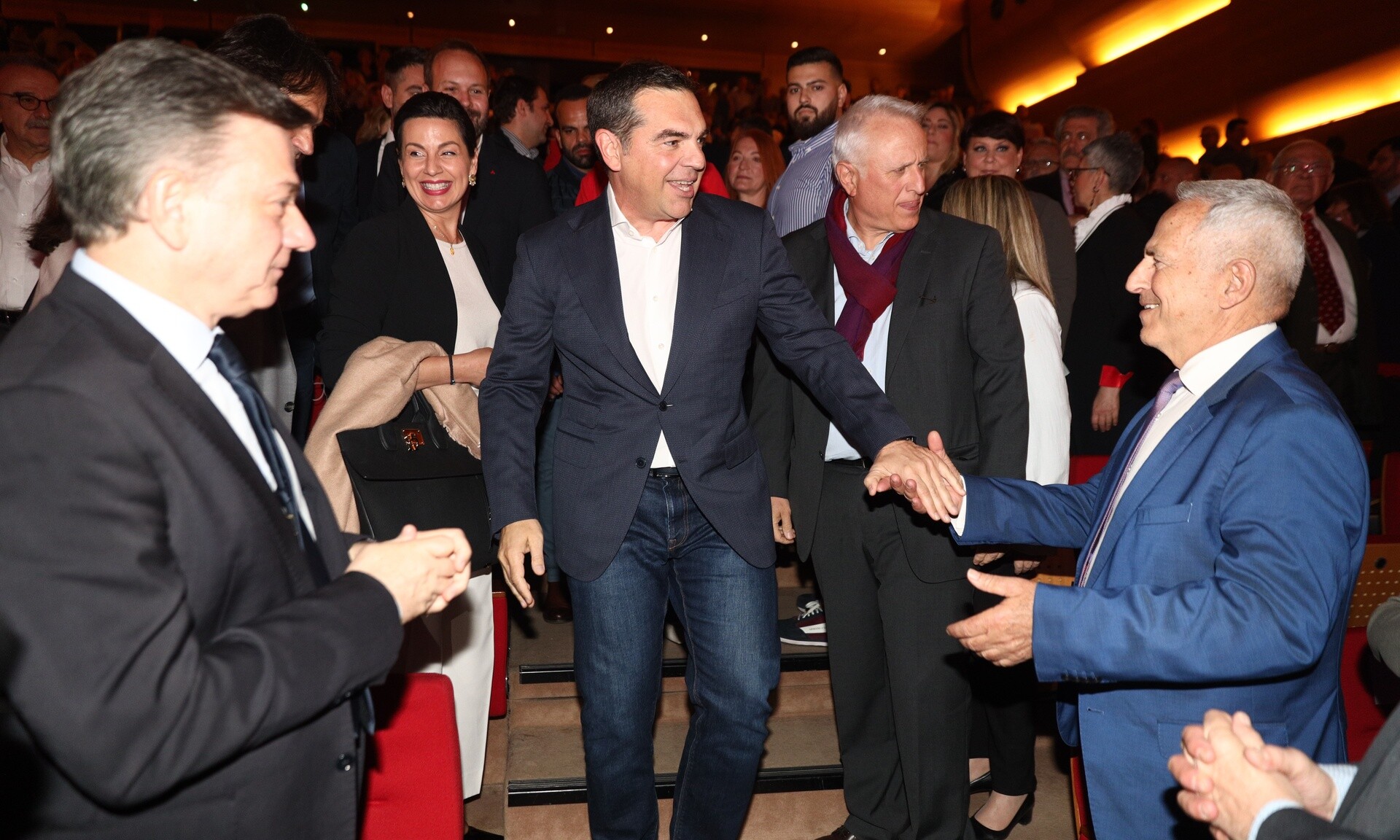 Δημοσκόπηση GPO: Η επόμενη μέρα στην Κεντροαριστερά – Πόσοι θέλουν αρχηγό τον Αλέξη Τσίπρα