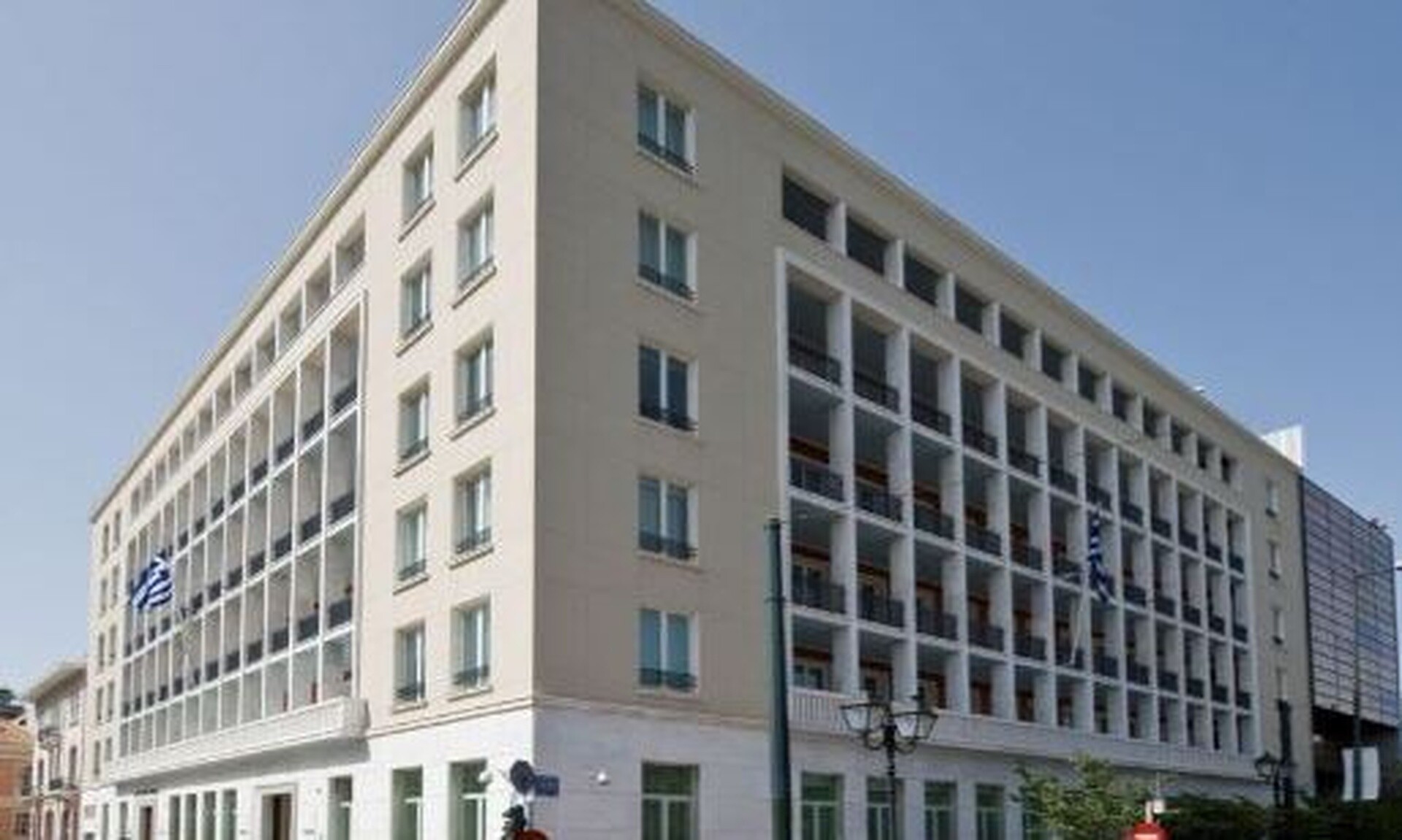 Μετακομίζουν υπηρεσίες του Μαξίμου και της Βουλής  – Με θέα το γραφείο του πρωθυπουργού