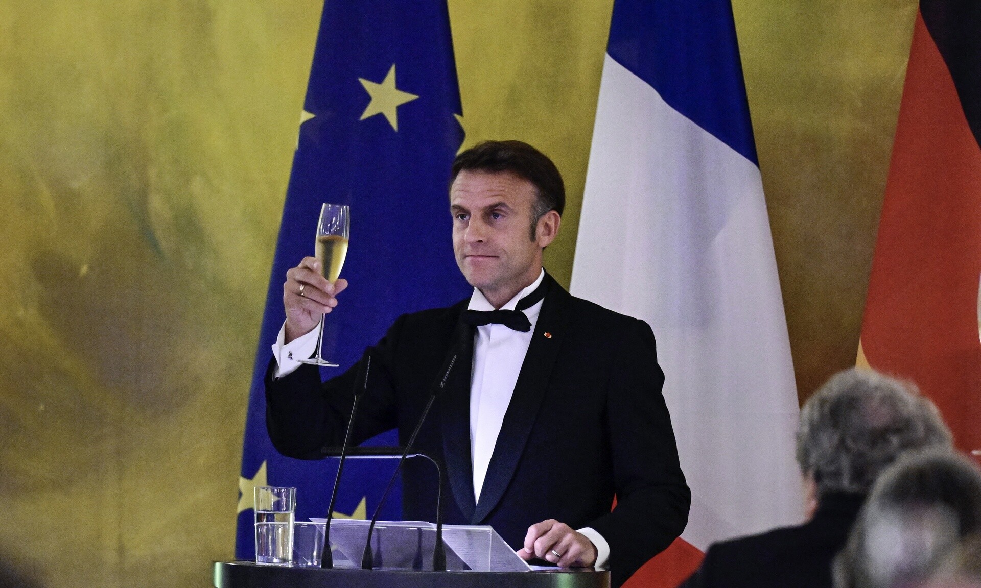Μακρόν: Τα συγχαρητήρια του Μακρόν σε οπαδούς του Παναθηναϊκού στο Βερολίνο