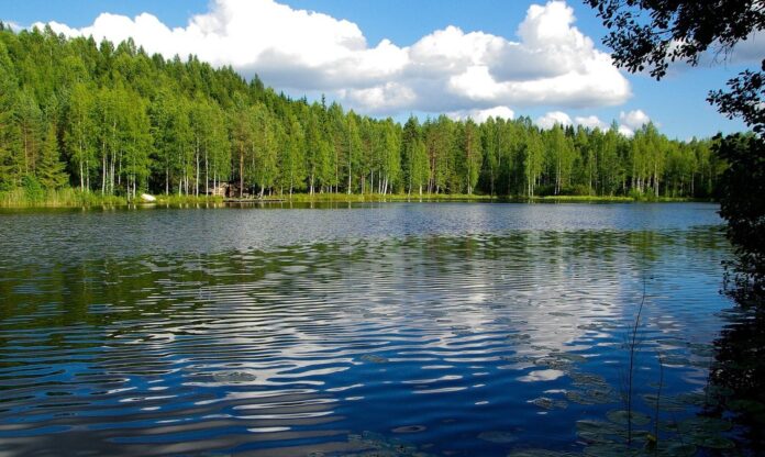 1552768-finland-905724_1280.jpg