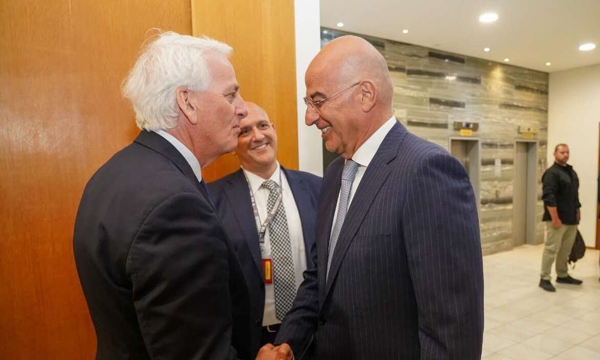 Δένδιας: Στρατηγική σχέση με τις ΗΠΑ, διεύρυνση και εμβάθυνση της συνεργασίας μας στην άμυνα