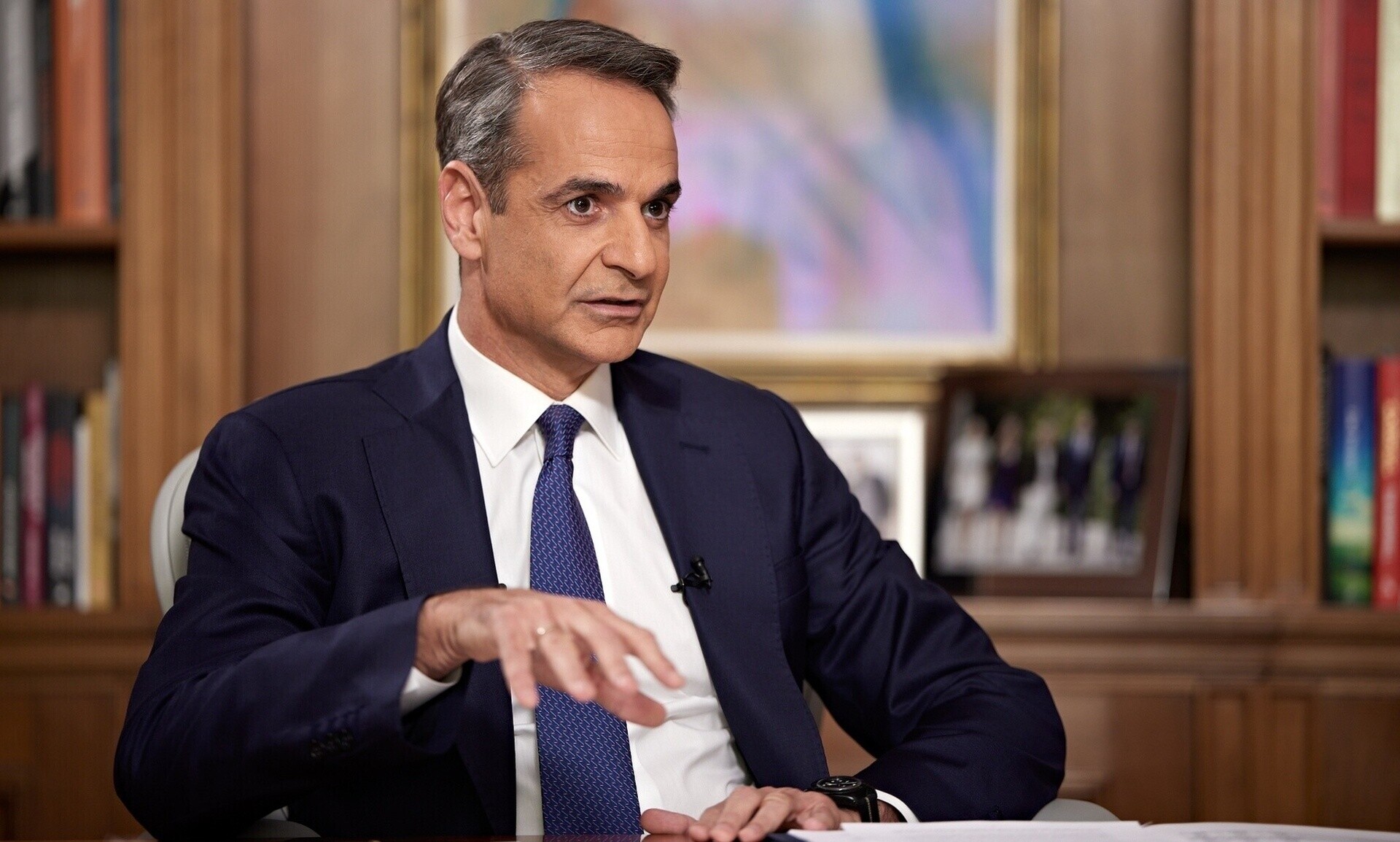 Γιατί ο Μητσοτάκης χτυπάει καμπανάκι για επιστροφή στο 2015 με ΣΥΡΙΖΑ;