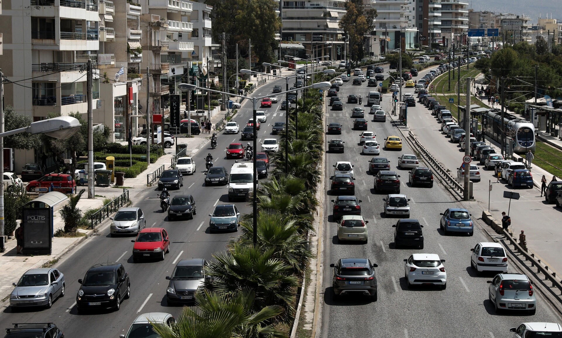 Κίνηση στους δρόμους: Στο «κόκκινο» Κηφισός και παραλιακή – Διακοπή κυκλοφορίας στην Αττικη οδό