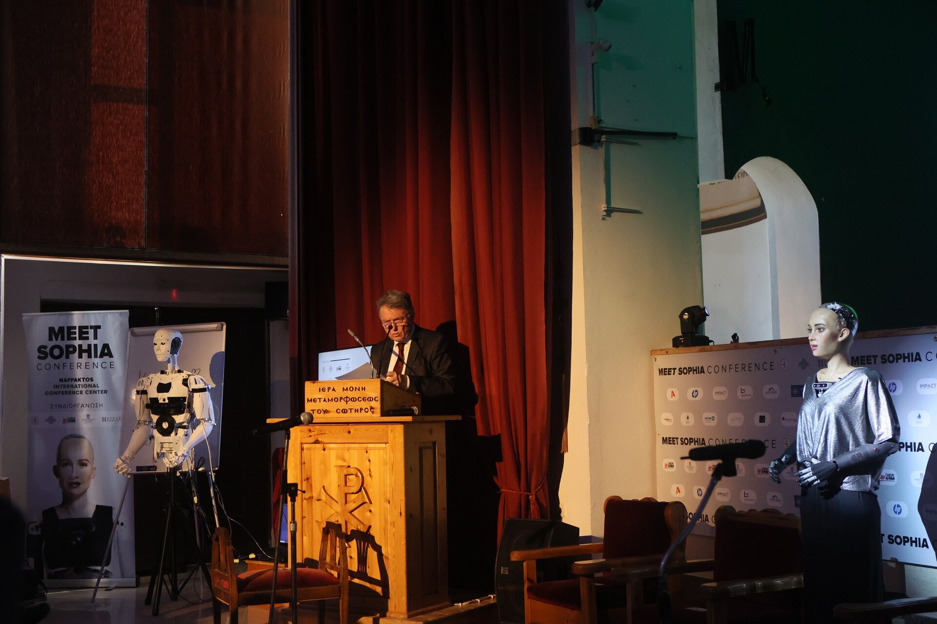 O Καθηγητής Σοφοκλής Ξυνής ηγείται ξανά μιας νέας επαναστατικής πρωτοβουλίας – “AI with Ethics”