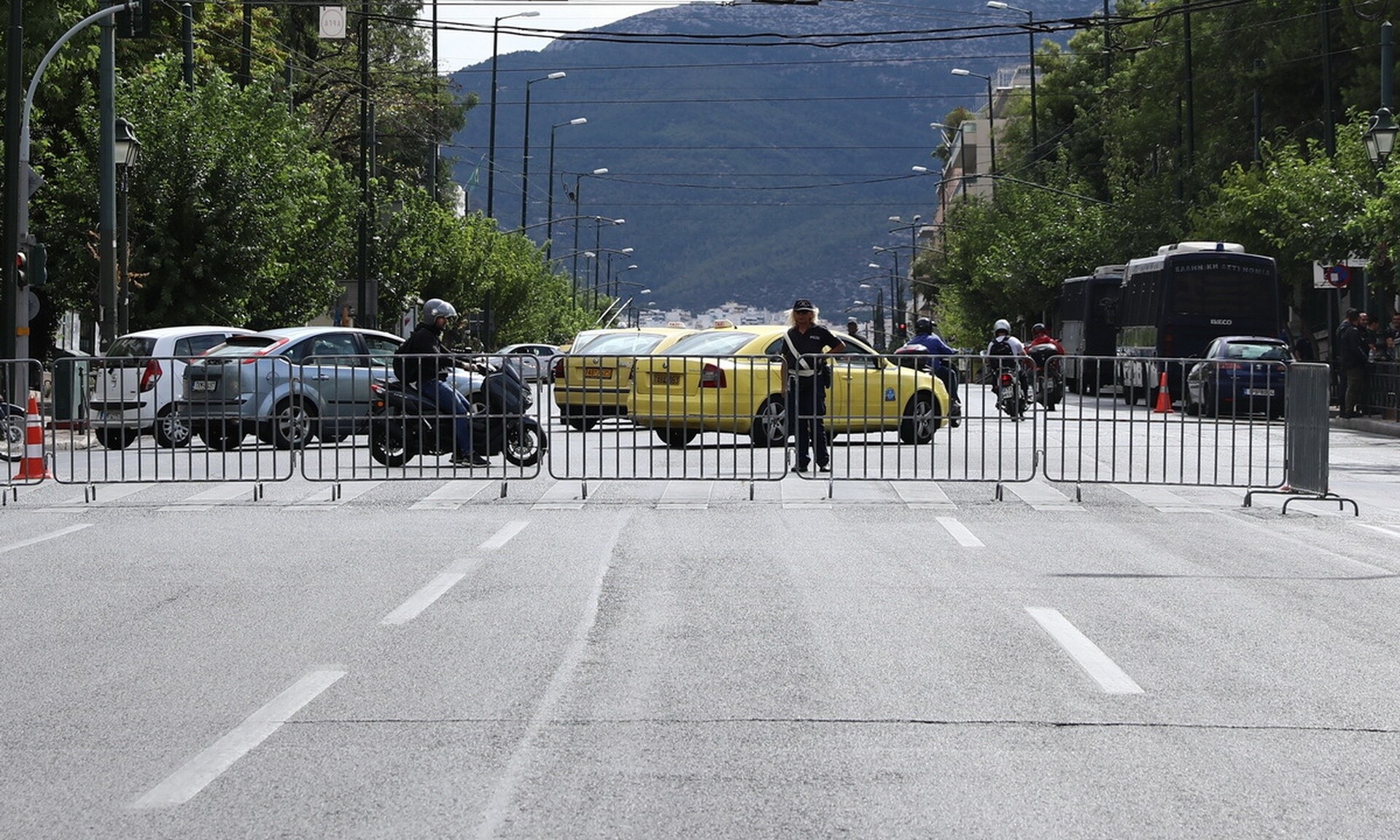 Κυκλοφοριακές ρυθμίσεις την Κυριακή στην Αθήνα – Ποιοι δρόμοι θα κλείσουν