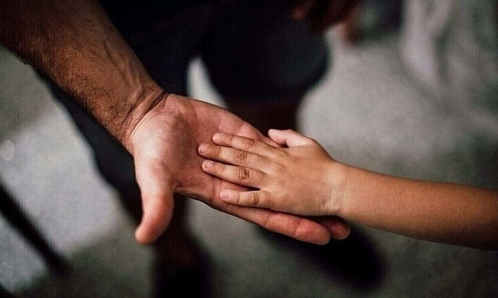 Επίδομα παιδιού: Ανοίγει η πλατφόρμα για τις αιτήσεις – Τα κριτήρια και οι προϋποθέσεις