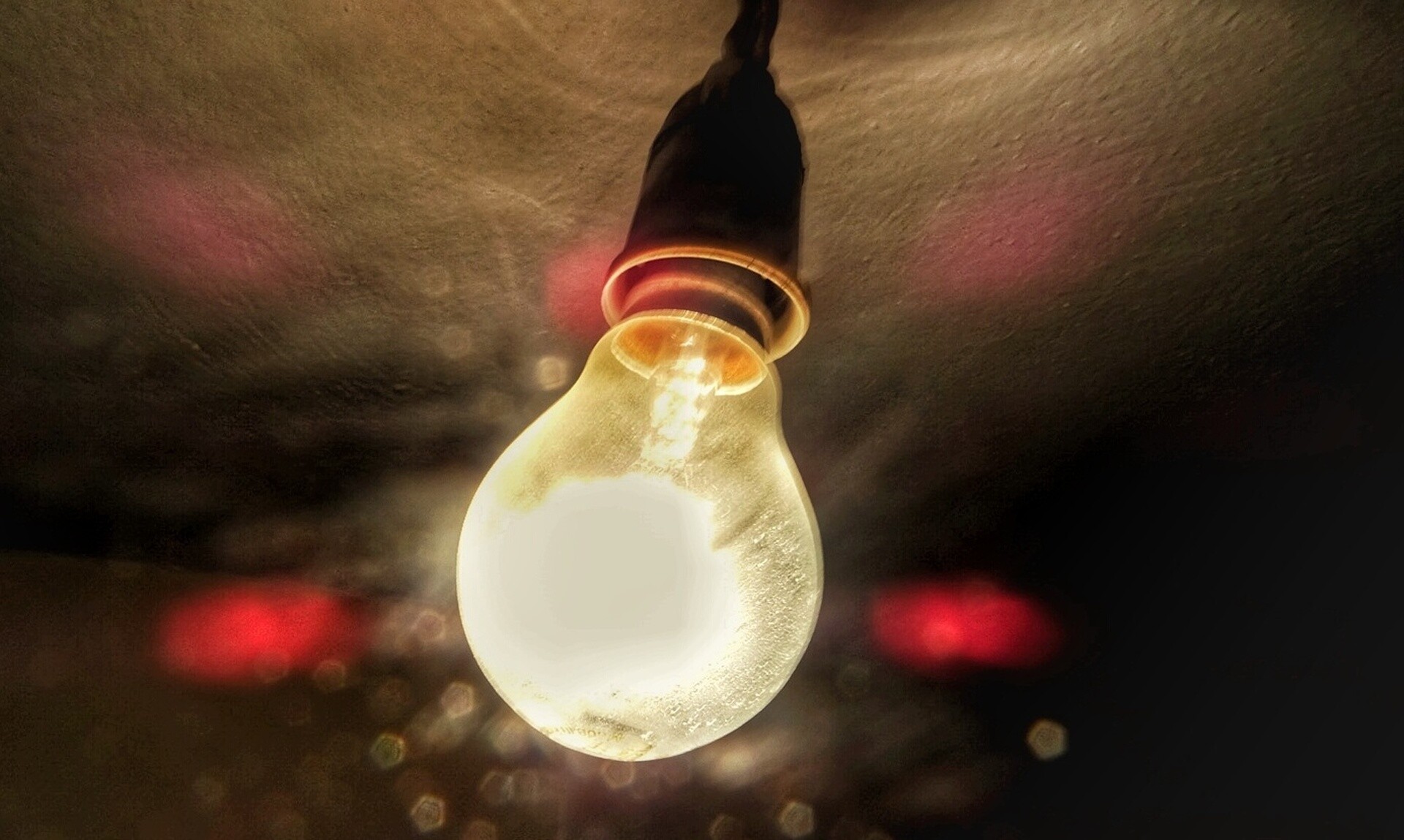 Πώς θα κερδίσετε χρήματα με την εφαρμογή του «νυχτερινού» τιμολογίου και τον «έξυπνο» μετρητή