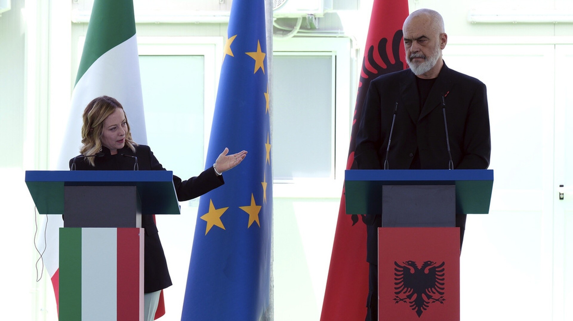 Αλβανία: Κλειστή δομή για μετανάστες κατασκευάζει η Ιταλία – Συμφωνία Μελόνι, Ράμα