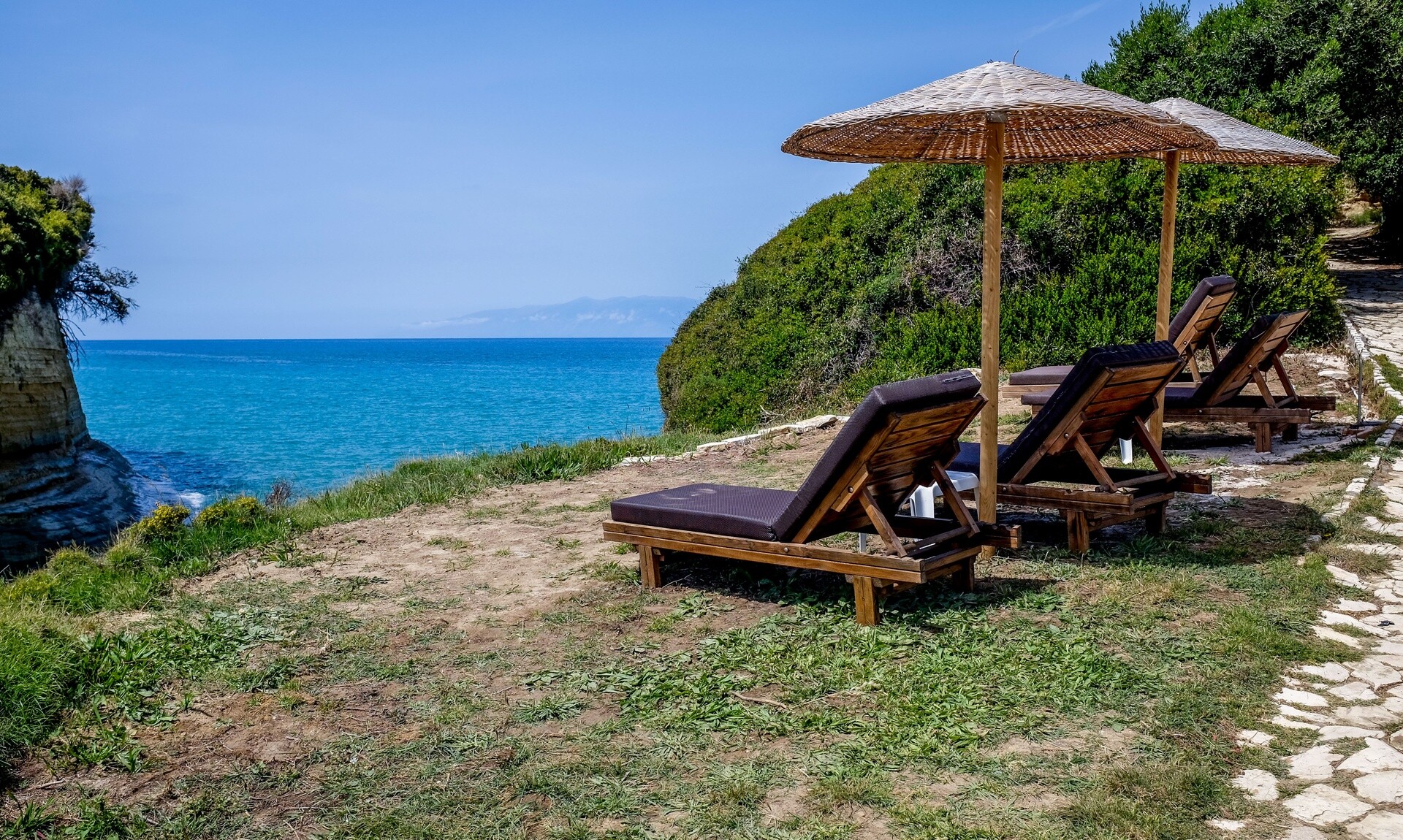 Επίδομα άδειας: Αυξημένο φέτος – Πότε και πόσο θα πάρετε