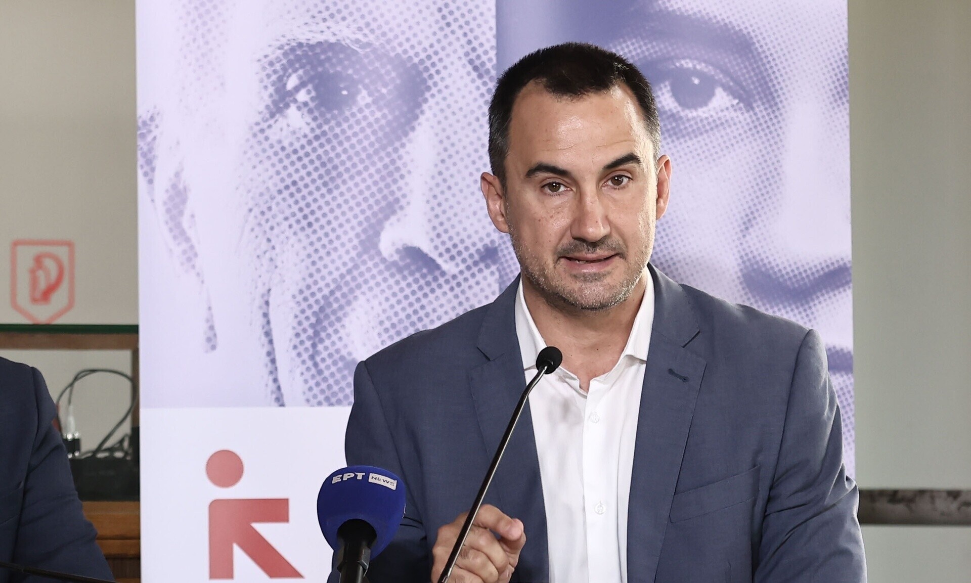 Τελευταίος αποχαιρετισμός στον Βύρωνα Χαρίτση