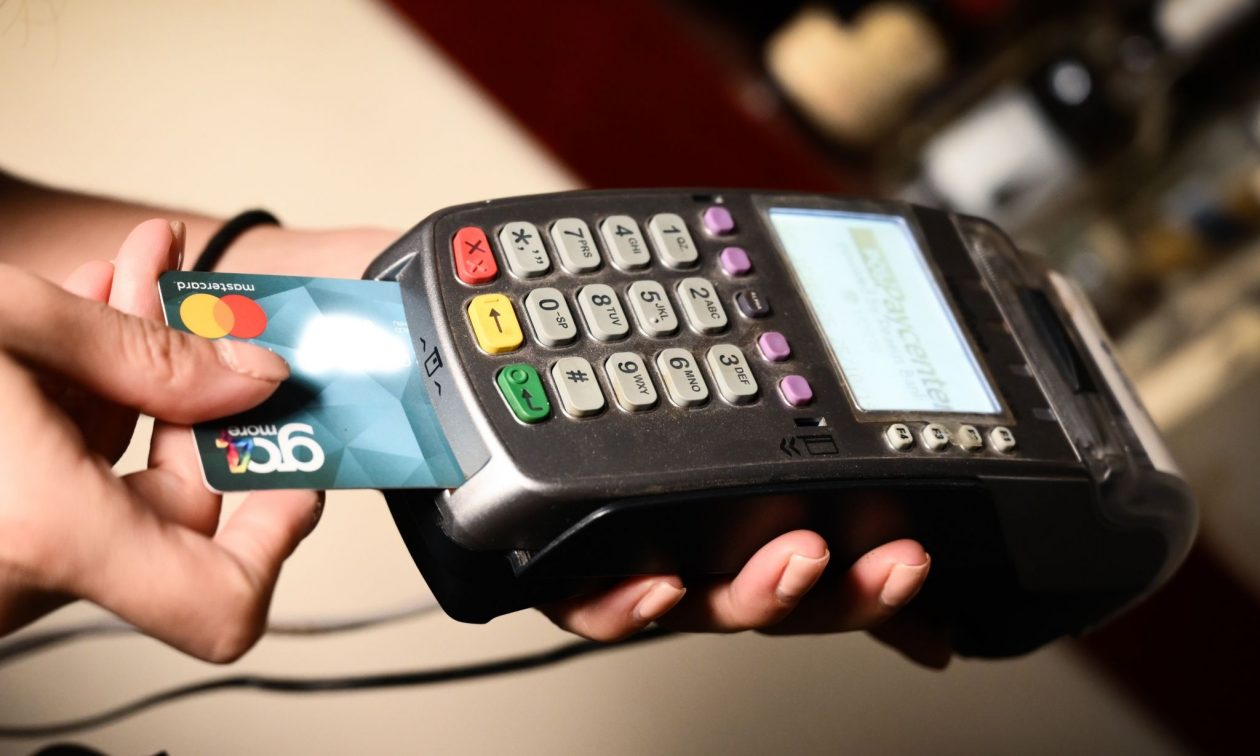 POS: Τεχνικά προβλήματα και απειλές για πρόστιμα καταγγέλλει ο ΣΥΡΙΖΑ – ΠΣ