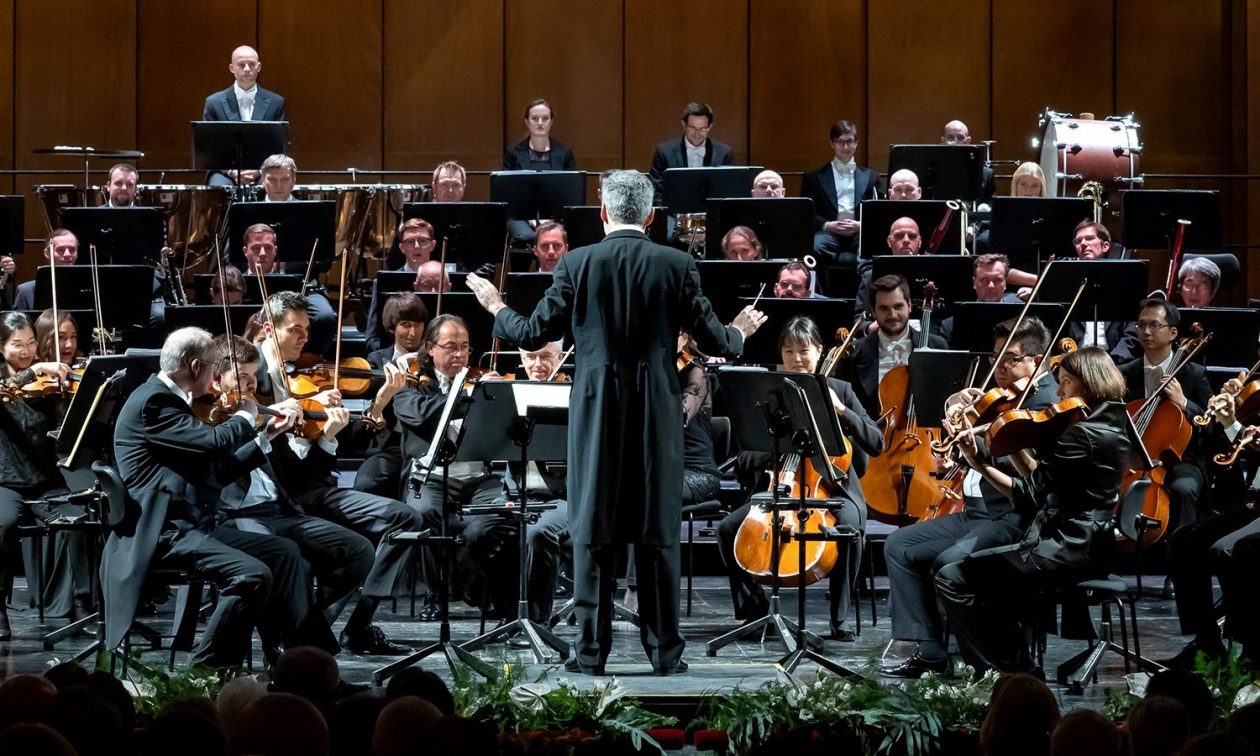 Φεστιβάλ Αθηνών Επιδαύρου: Η Φιλαρμονική του Γκρατς στο Ηρώδειο υπό τον διεθνή Βασίλη Χριστόπουλο