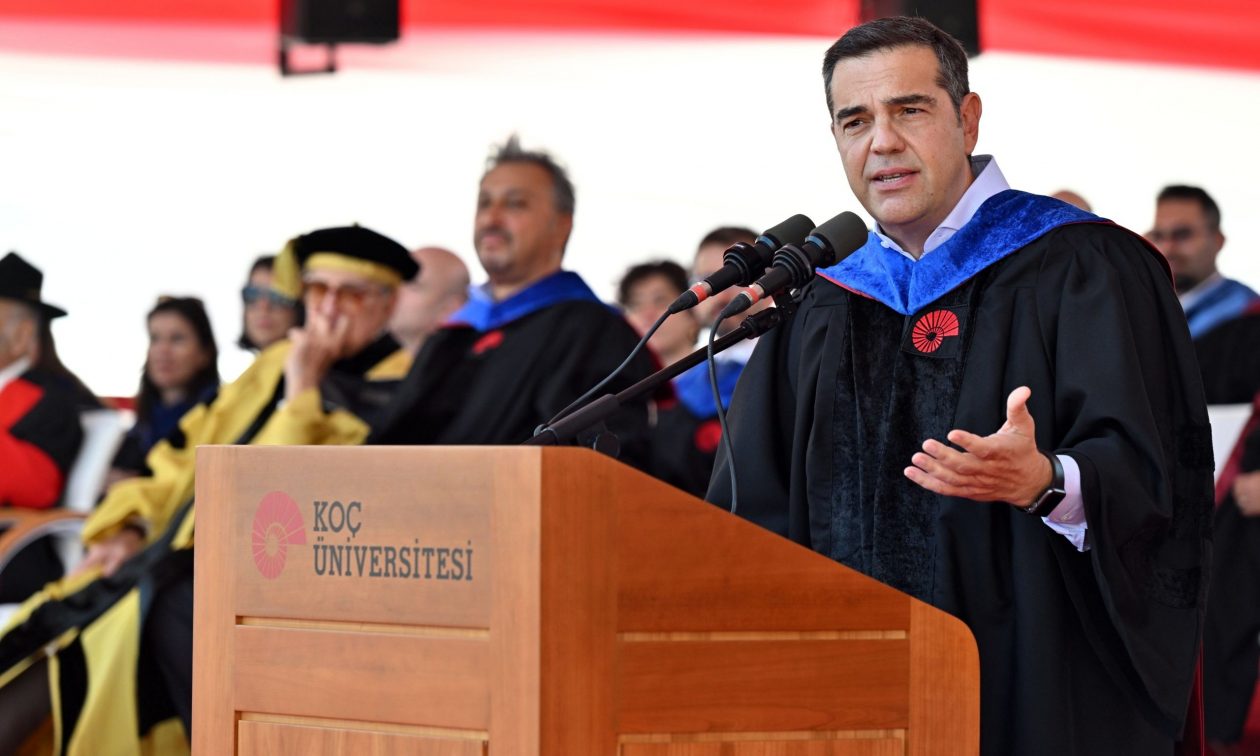 Αλέξης Τσίπρας από το Πανεπιστήμιο Koc: «Δεν μετανιώνω για την απόφαση να παραιτηθώ από τον ΣΥΡΙΖΑ»