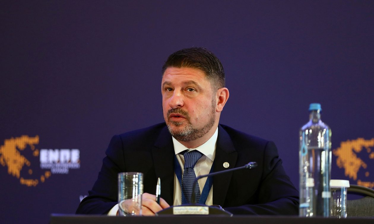 Στο Κέντρο Επιχειρήσεων Πολιτικής Προστασίας ο Νίκος Χαρδαλιάς – «Είμαστε πανέτοιμοι να συνδράμουμε»