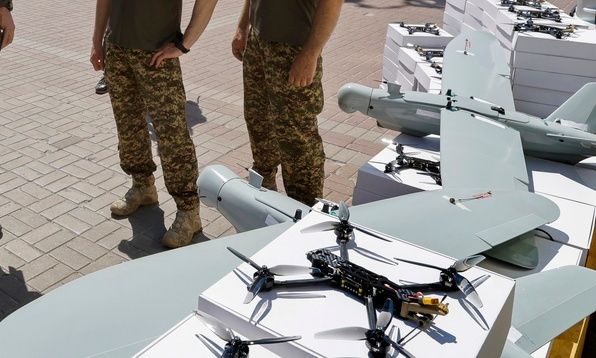 Τελειώνουν πριν καλά καλά ξεκινήσουν τα drones στους πολέμους;