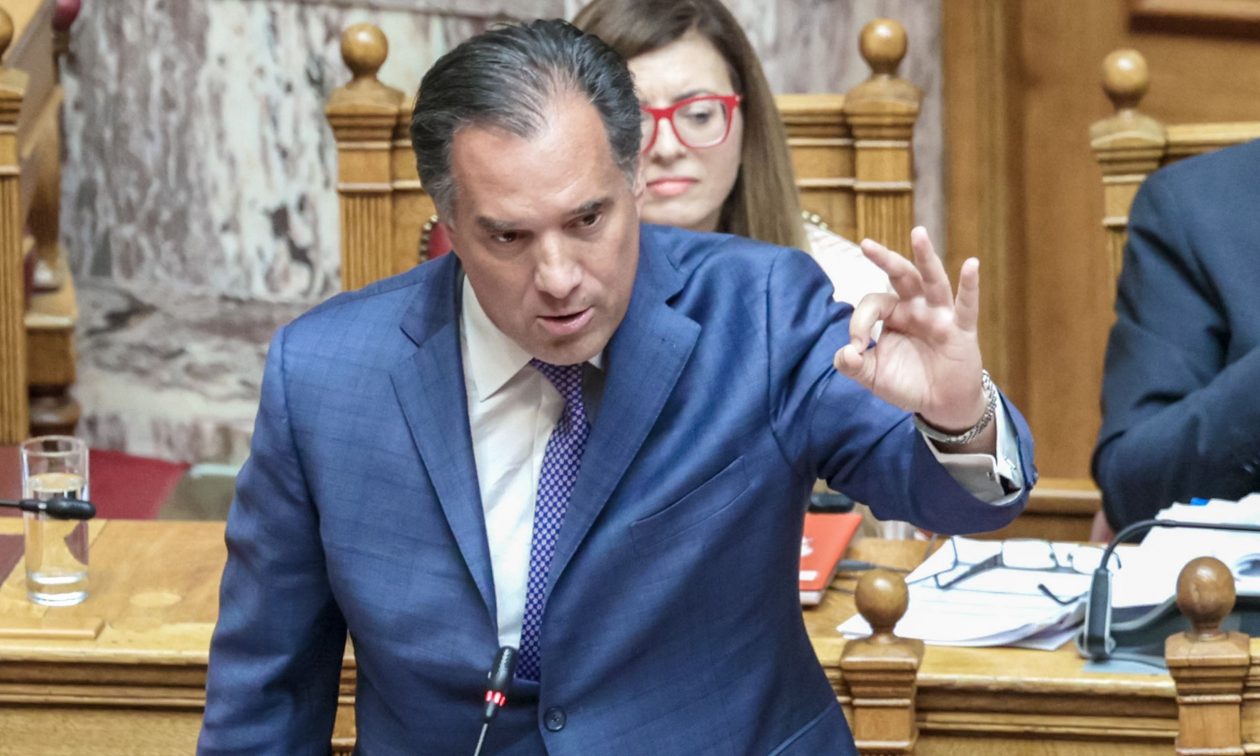 Άδωνις Γεωργιάδης σε Ζωή Κωνσταντοπούλου: «Φαντασιώνεται ότι είναι ο Ροβεσπιέρος»