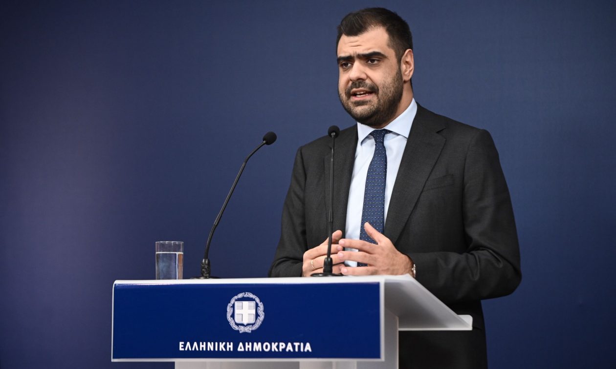 Live – Παύλος Μαρινάκης: Η ενημέρωση των πολιτικών συντακτών από τον κυβερνητικό εκπρόσωπο