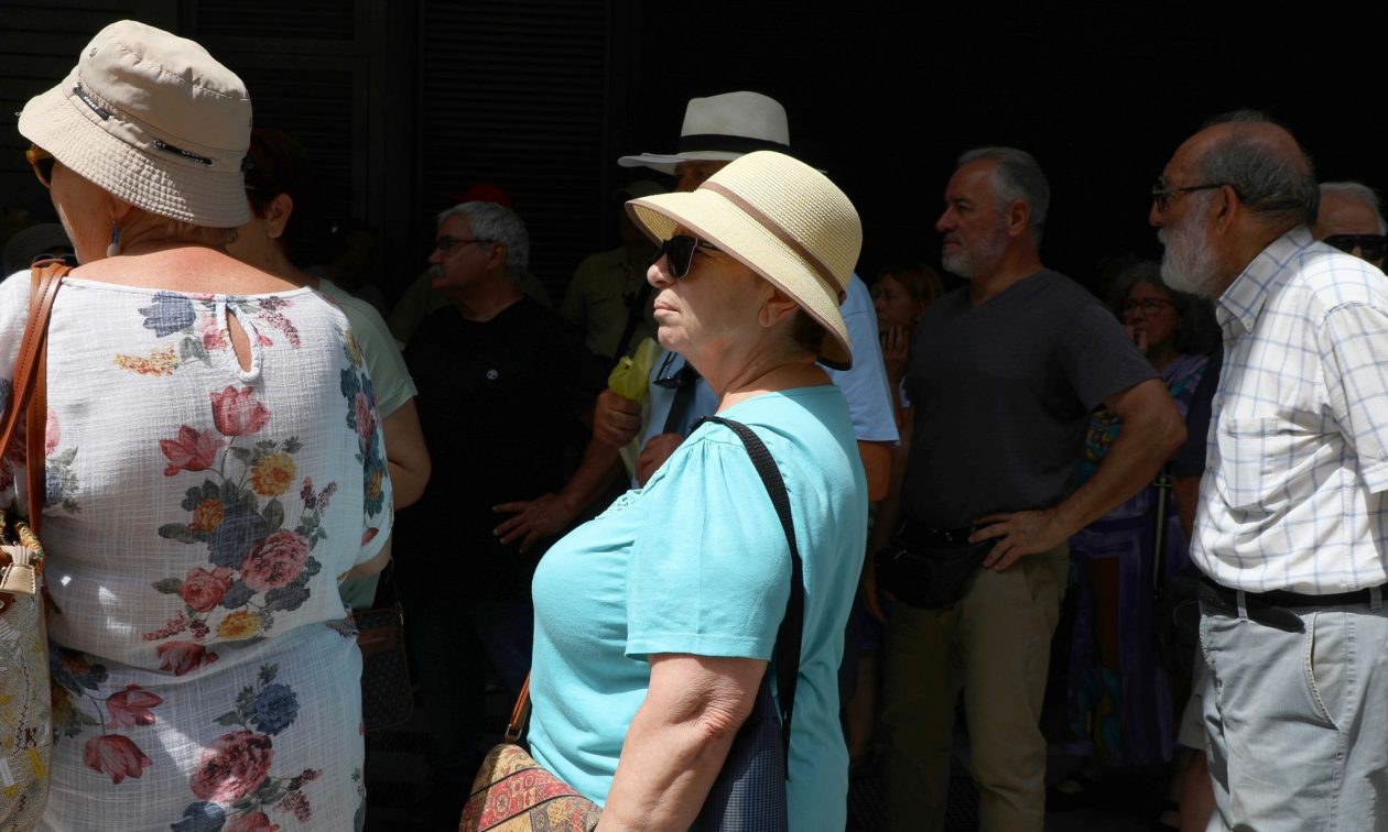 Συνταξιούχοι: Πότε θα δοθεί και σε ποιους το οικονομικό επίδομα – Όλοι οι δικαιούχοι