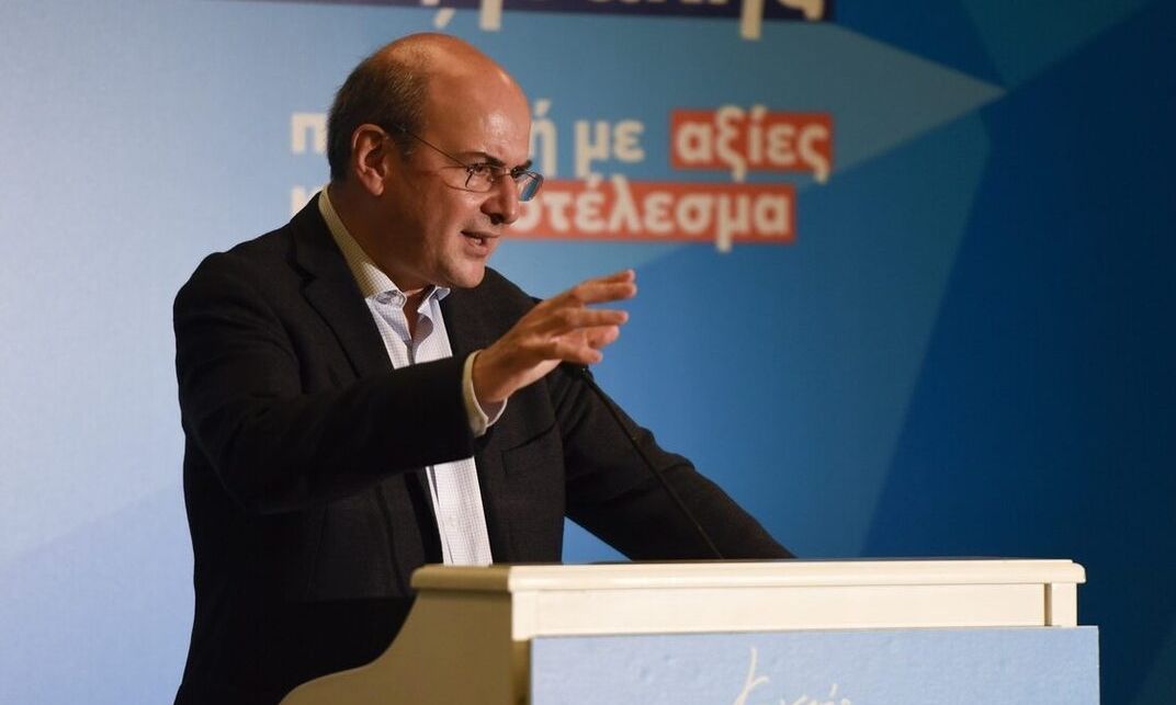 Κ. Χατζηδάκης: Το 2025 θα υπάρξει περαιτέρω μείωση των ασφαλιστικών εισφορών και κατάργηση του τέλου