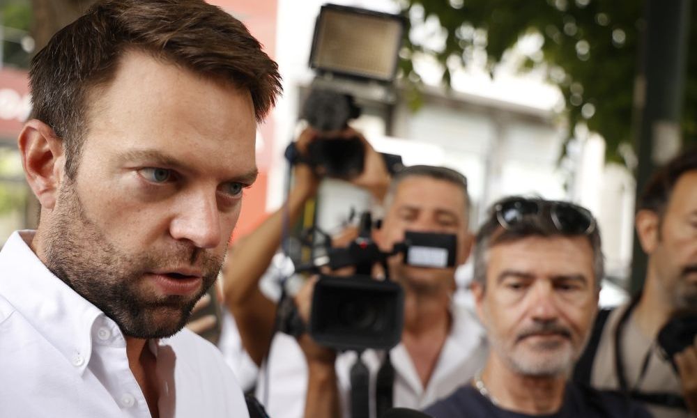 Χαμηλοί τόνοι από Κασσελάκη – Σκληρή κριτική από τη «Φρουρά Τσίπρα» που καταψήφισε την εισήγηση