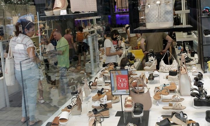 Θερινές εκπτώσεις: Πότε ξεκινούν – Τι να προσέξουν οι καταναλωτές