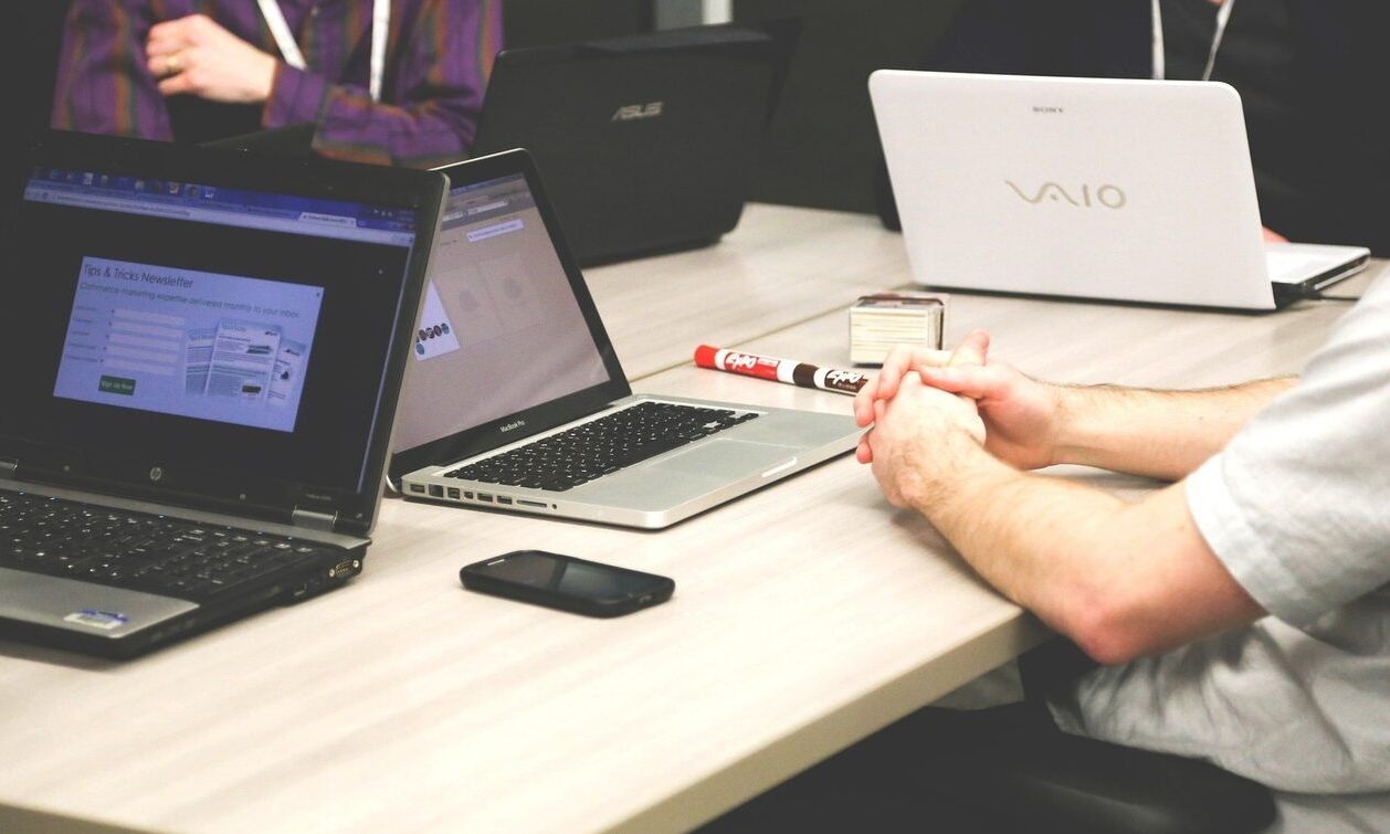 Αύξηση μισθών από το 2026 – Σα πόσα χρήματα θα φτάσουν