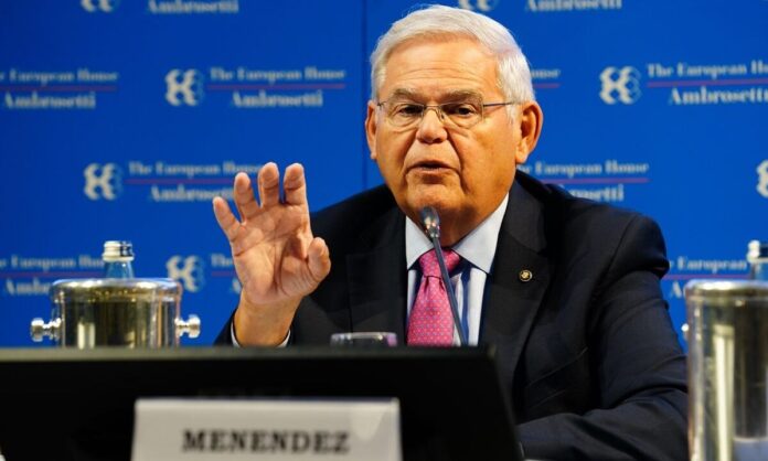 1565419-1718115865242-213732153-menendez.jpg