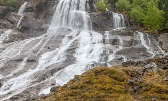 Μπορεί ένα φυσικό μεταλλικό νερό να συμβάλλει σε ένα βιώσιμο μέλλον;