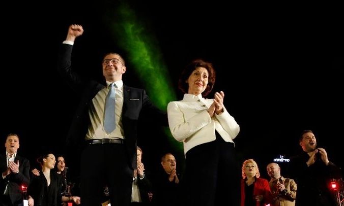 Διπλή πρόκληση από την ηγεσία των Σκοπίων – Μιλούν ακόμη και για «μακεδονικό στρατό»