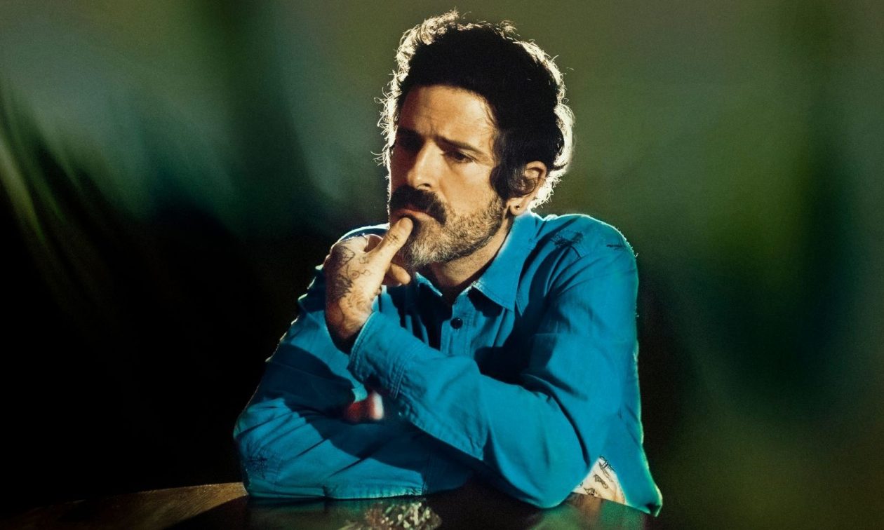 Devendra Banhart: Ζωντανά στο Κέντρο Πολιτισμού Ίδρυμα Σταύρος Νιάρχος με ελεύθερη είσοδο