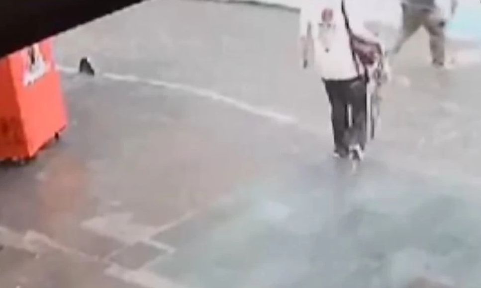 Τουρκία: Κεραυνός χτύπησε και σκότωσε δύο νέους εν μέσω καταιγίδας – Σοκαριστικό βίντεο