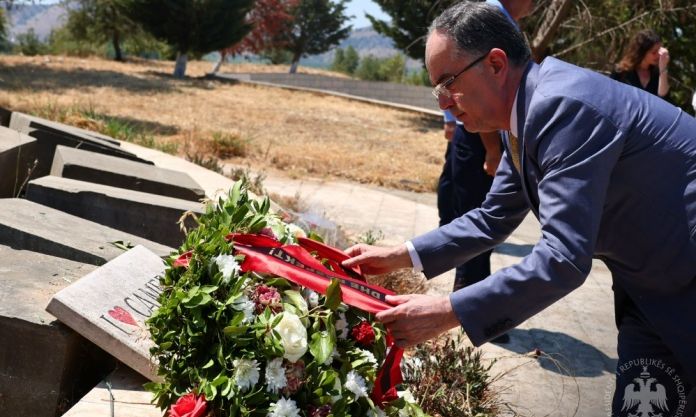 Ο Ράμα προκαλέι την Ελλάδα: Έστειλε τον Αλβανό πρόεδρο σε εκδήλωση για τη «γενοκτονία των Τσαμήδων»