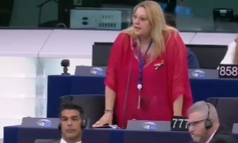 Ευρωβουλευτής ζήτησε ιερέα για αγιασμό στο Ευρωπαϊκό Κοινοβούλιο