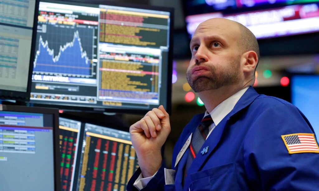 Οι πολιτικές εξελίξεις στις ΗΠΑ έφεραν πτώση στη Wall Street