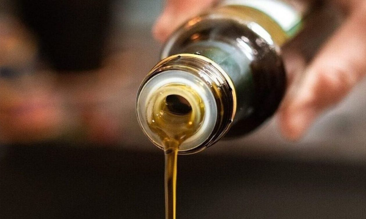 Ελαιόλαδο: Πόσο πωλούν οι παραγωγοί το έξτρα παρθένο σήμερα – Οι εκτιμήσεις για τον Νοέμβριο