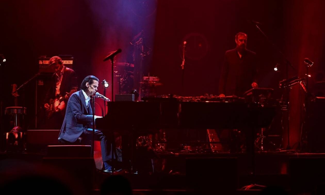 Νικ Κέιβ: «Long dark night» ο τίτλος του νέου τραγουδιού του