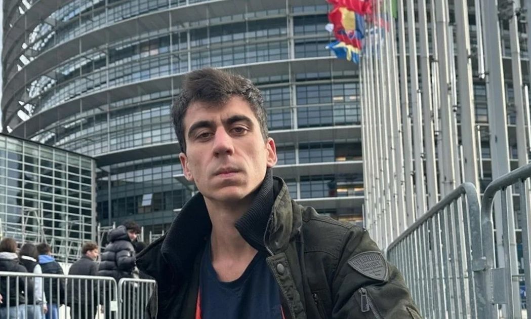 Φειδίας Παναγιώτου: Παραδέχτηκε ότι προσέβαλε παιδιά αγνοούμενων μετά από την κατακραυγή που δέχτηκε