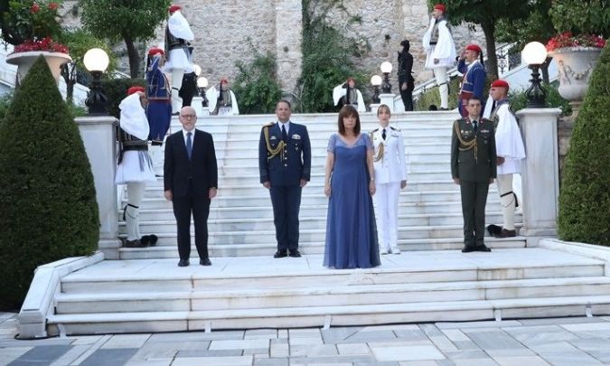 Με ιδιαίτερο συμβολισμό η δεξίωση απόψε στο Προεδρικό για την αποκατάσταση της Δημοκρατίας