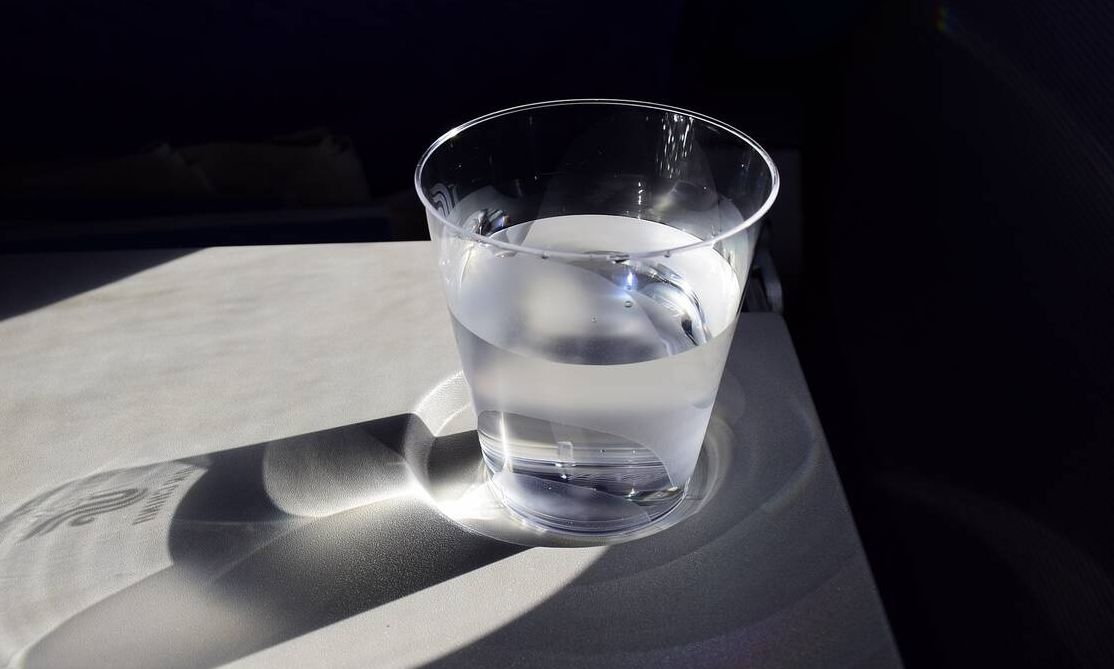 Αυτή είναι η λύση για τη λειψυδρία; Συσκευή μετατροπής ατμοσφαιρικού νερού σε πόσιμο