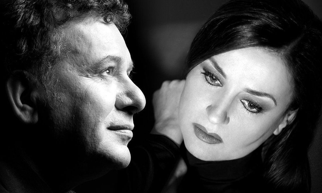 Μητσιάς – Καραμπέτη τραγουδούν τους ποιητές μας στο Παλλάς