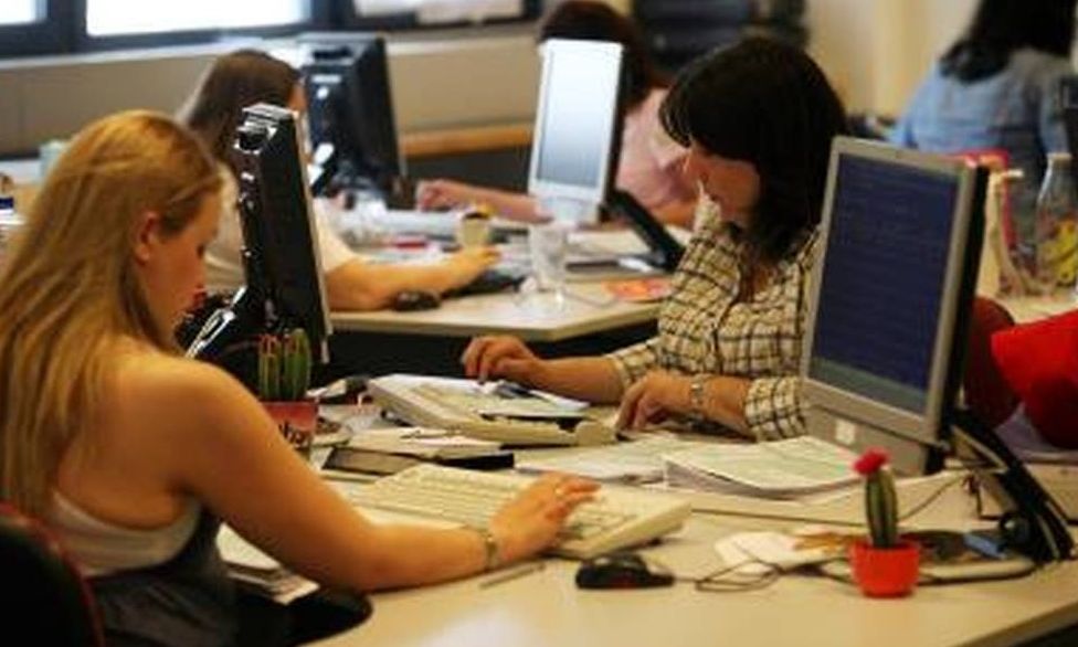 Βήμα βήμα δωρεές και γονικές παροχές – Αναλυτικός οδηγός της ΑΑΔΕ