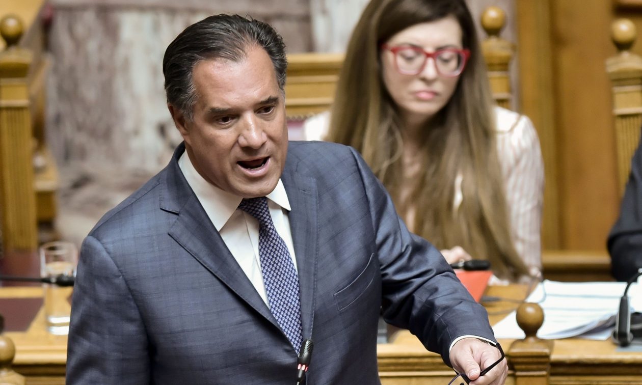 Βουλή: Υπερψηφίστηκε το νομοσχέδιο για την ψυχιατρική μεταρρύθμιση