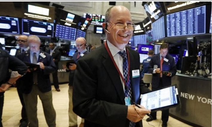 ΗΠΑ: Πάρτι στη Wall Street διά χειρός Πάουελ – Οι «ταύροι» επανήλθαν δριμύτεροι